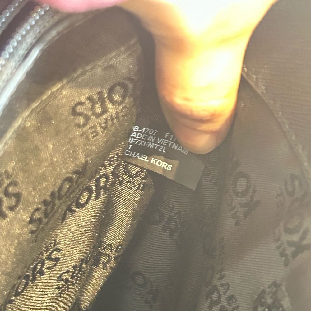 Michael Kors Purse - Picture 8 of 8